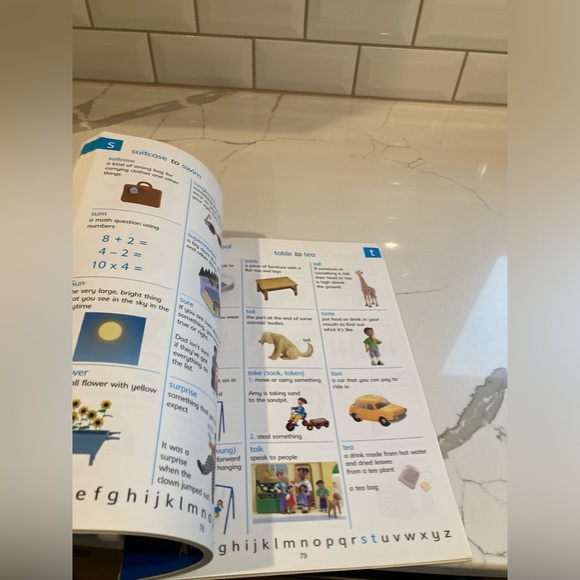 The Usborne picture dictionary a first alphabetical word picture book children - Picture 8 of 9